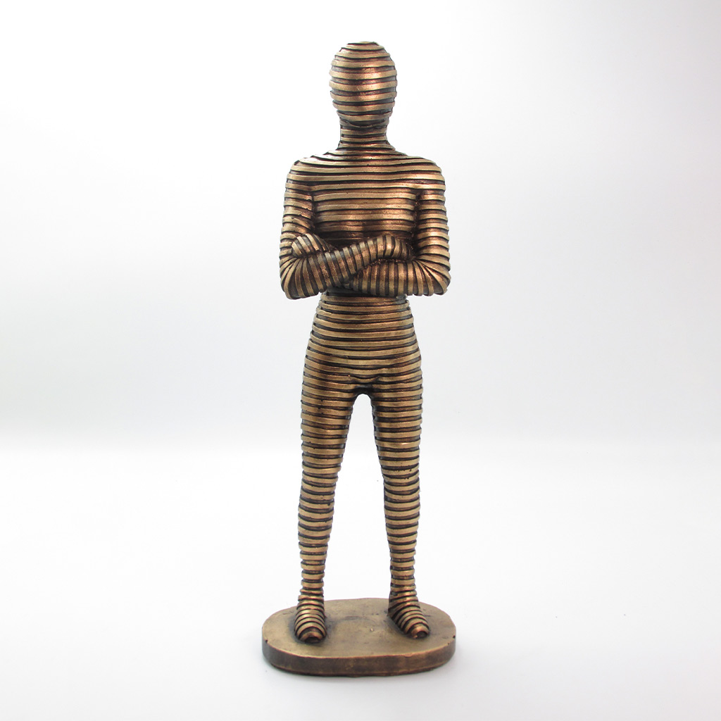 مجسمه والس ایستاده برنزی